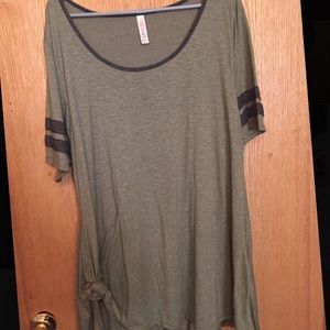 Lularoe Perfect t, size 2xl